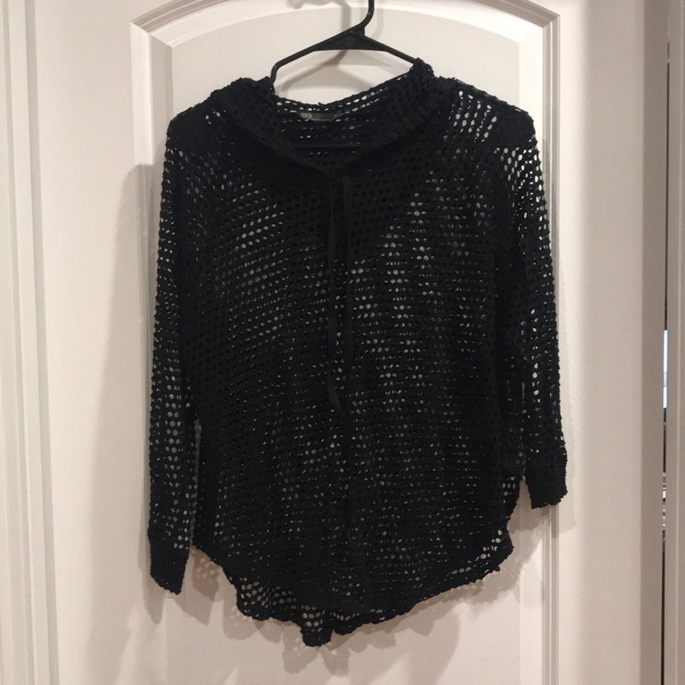 SJS netted pullover hoodie size small
